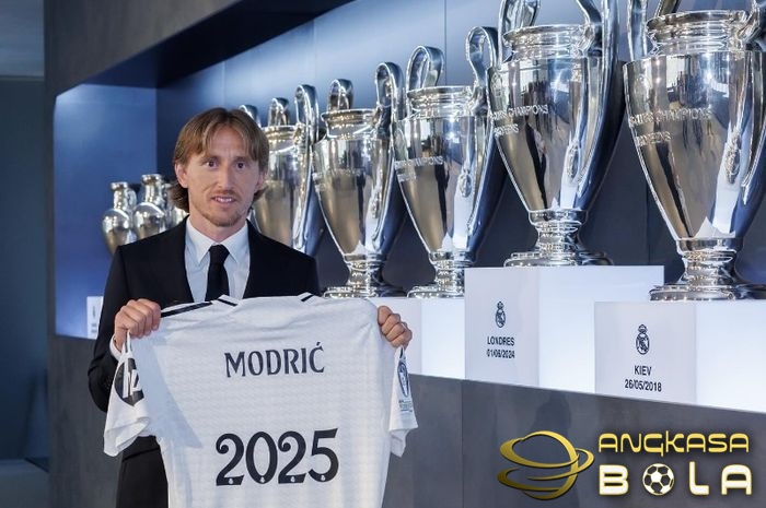 Ditunggu Kemenangan Pertama, Real Madrid Bisa Beri Rekor Baru ke Modric